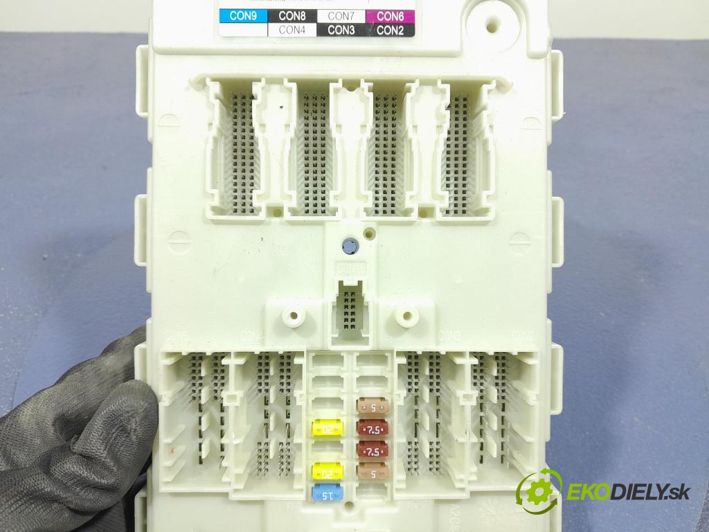 Bmw M5 2019 skrinka Poistky: 8779026