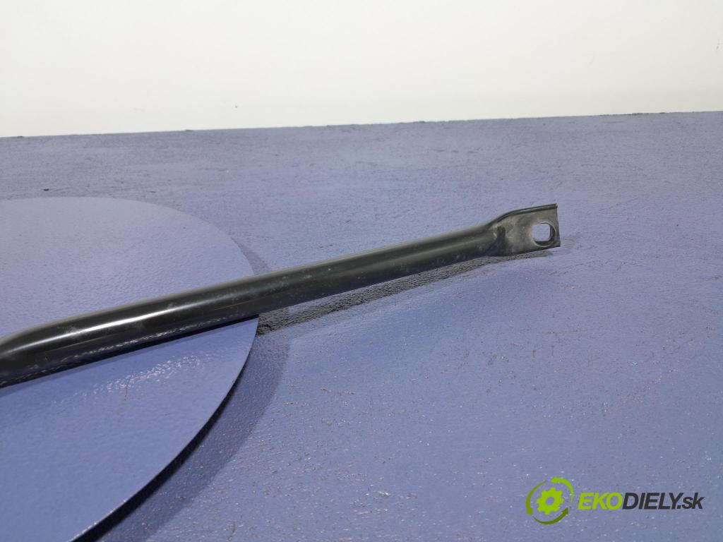 Bmw Z4 2022 výstuha Predné: / pas predný 7436785