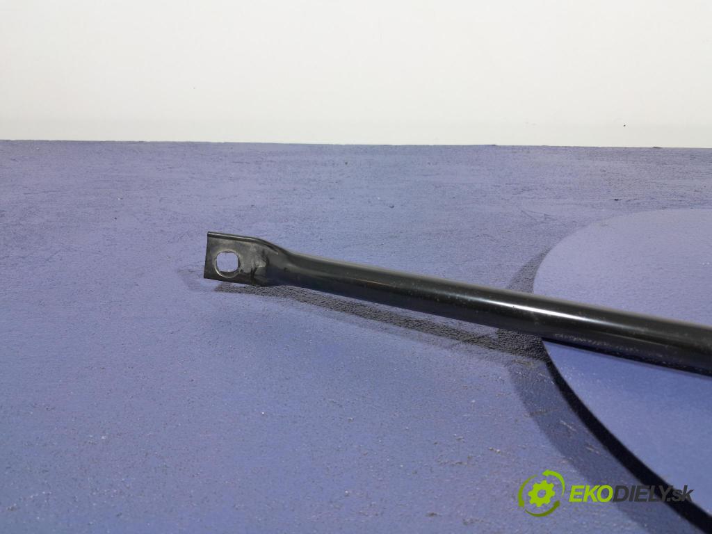 Bmw Z4 2022 výstuha Predné: / pas predný 7436785