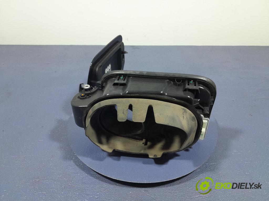 Bmw M5 2019 Klapka nádrže paliva