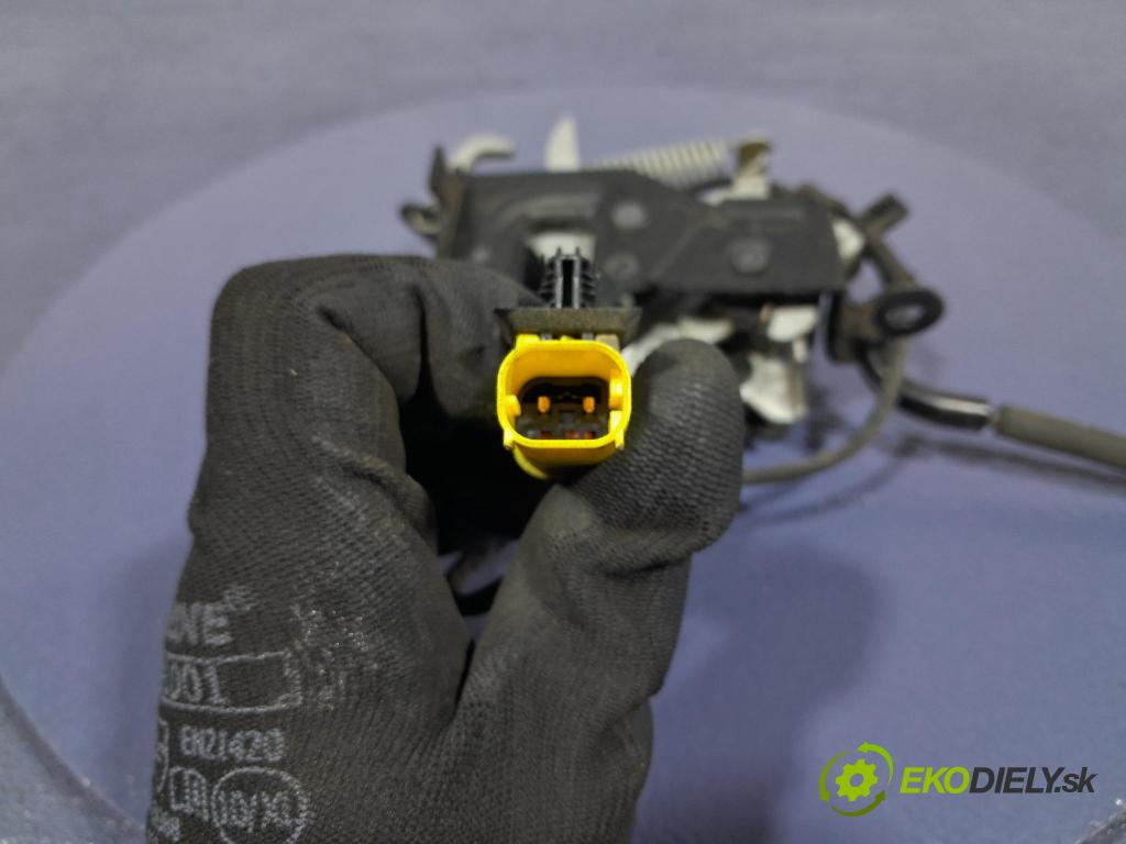 Bmw Z4 2022 zámok masky: 7347411