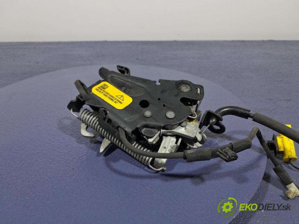 Bmw Z4 2022 zámok masky: 7347411