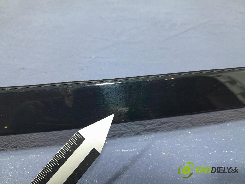 Bmw M5 2019 lišta Dekoratívne: 8081743