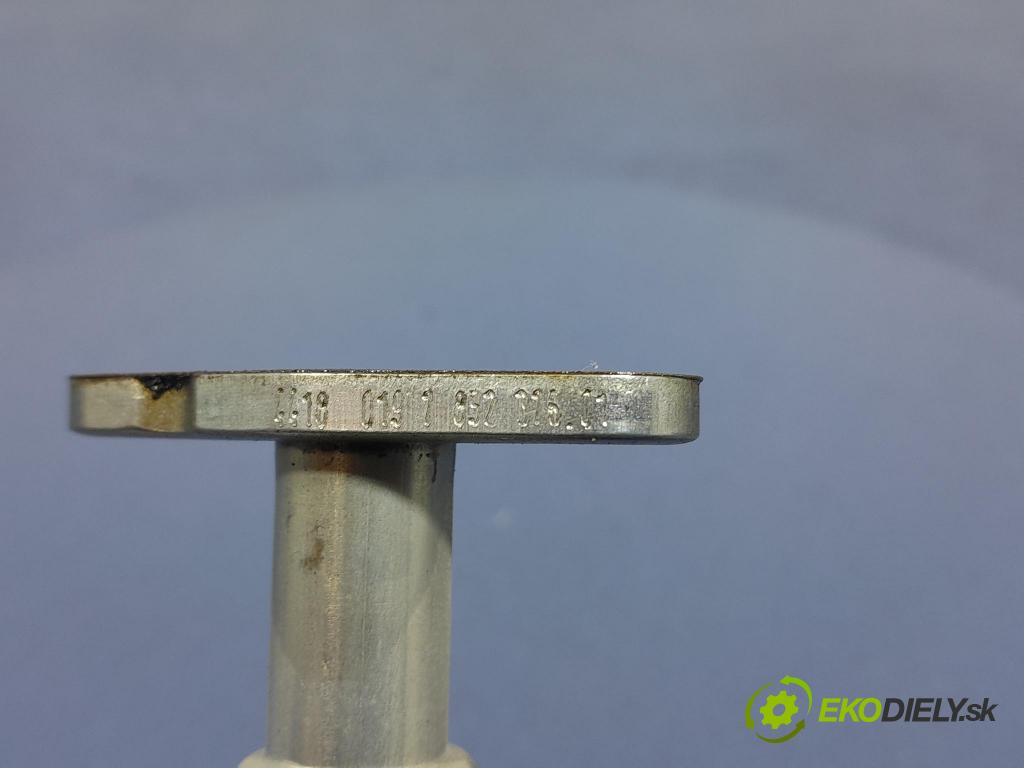 Bmw M5 2019 trubka Olejový: 7852376