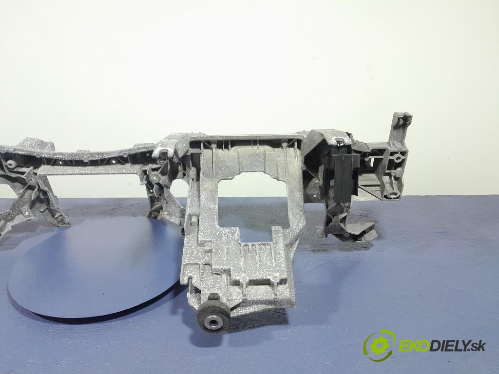 Bmw M5 2019 kokpit,pristrojová doska 9297646