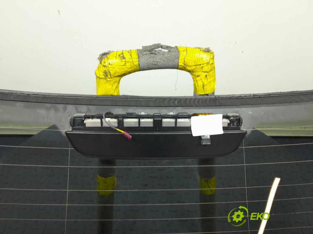 Bmw M5 2019 sklo zadní 