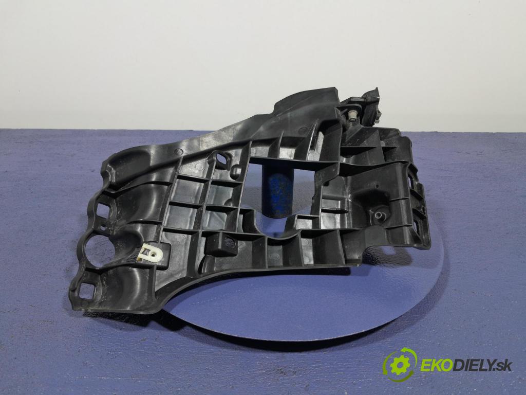 Bmw Z4 2022 Upevnenie: narazník 8812077