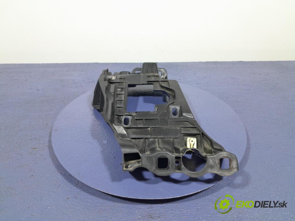 Bmw Z4 2022 Upevnenie: narazník 8812078