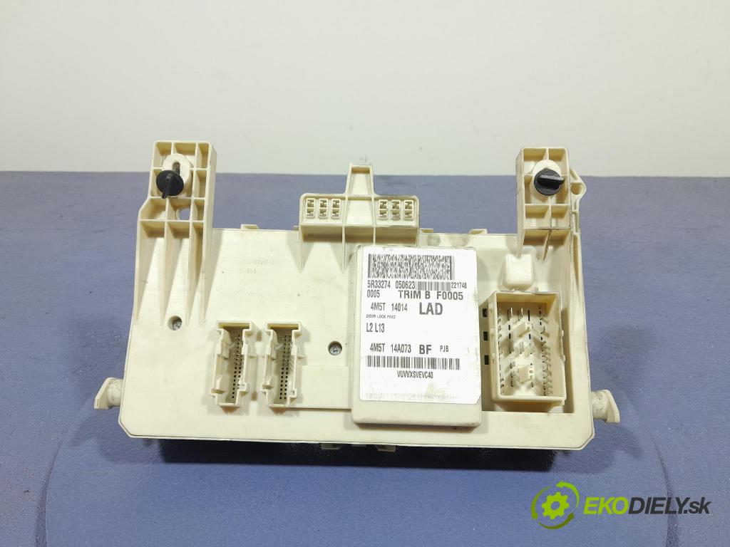 Ford Focus 2005 skrinka Poistky: 4M5T-14A073-BF