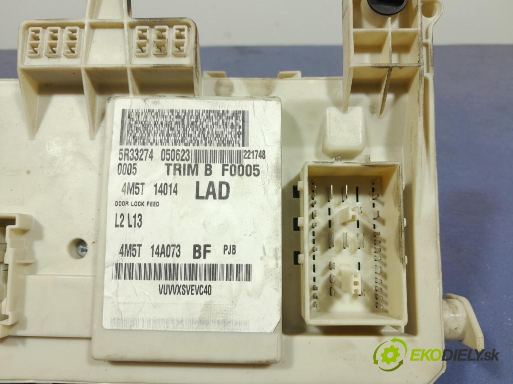 Ford Focus 2005 skrinka Poistky: 4M5T-14A073-BF