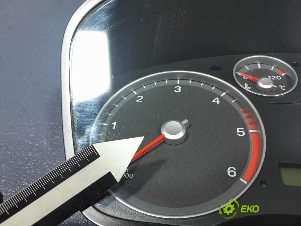 Ford Focus 2005 Přístrojová deska 3M5F-10A855-A