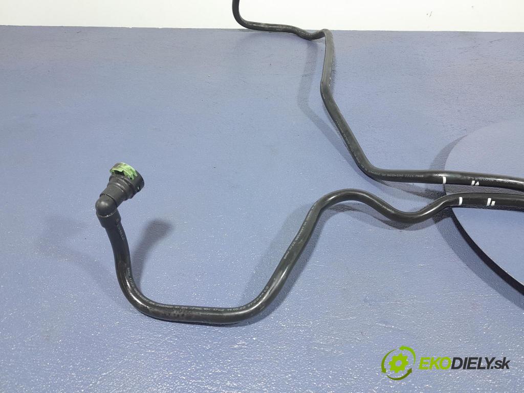 Bmw Z4 2022 rúrka Olej 8654898