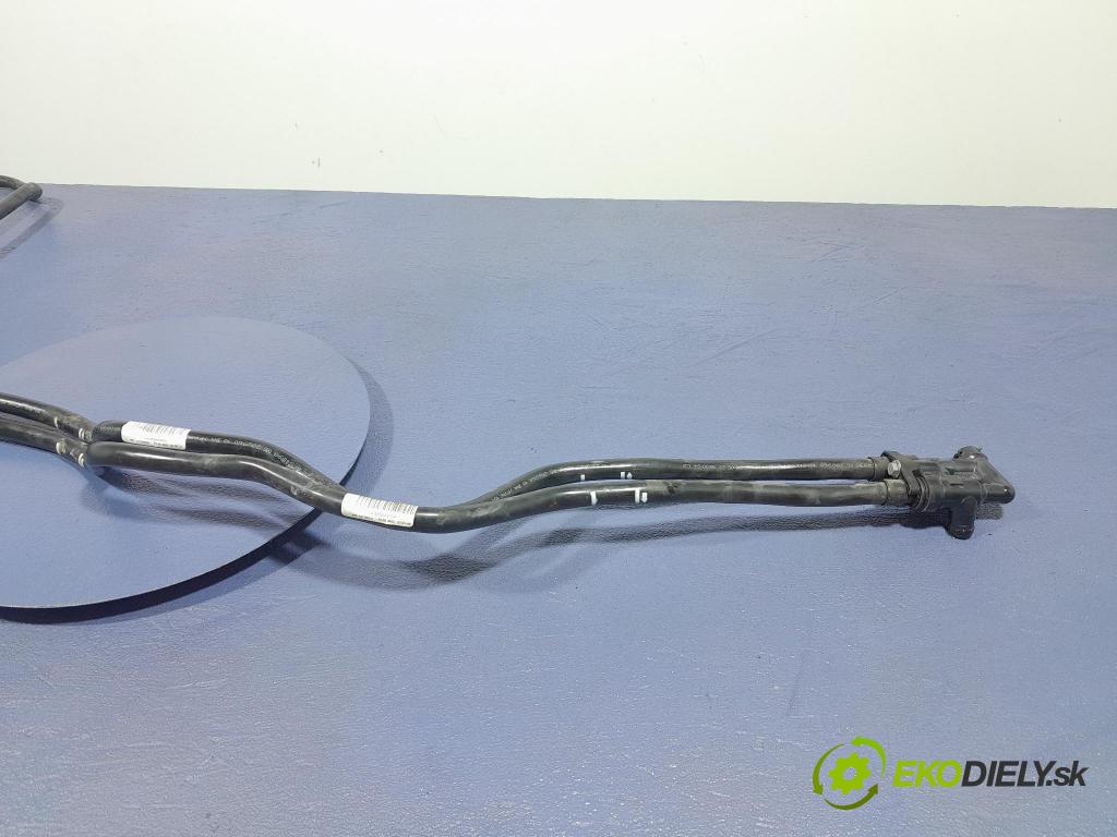 Bmw Z4 2022 rúrka Olej 8654898