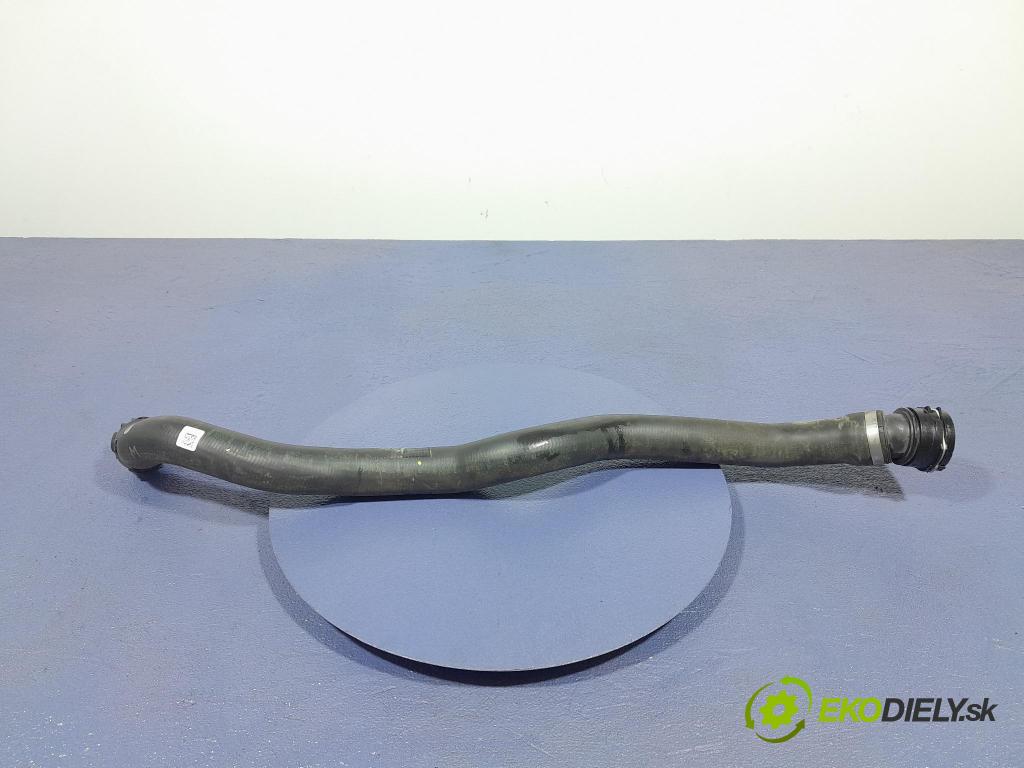 Bmw Z4 2022 rúrka Chladič: 8653599