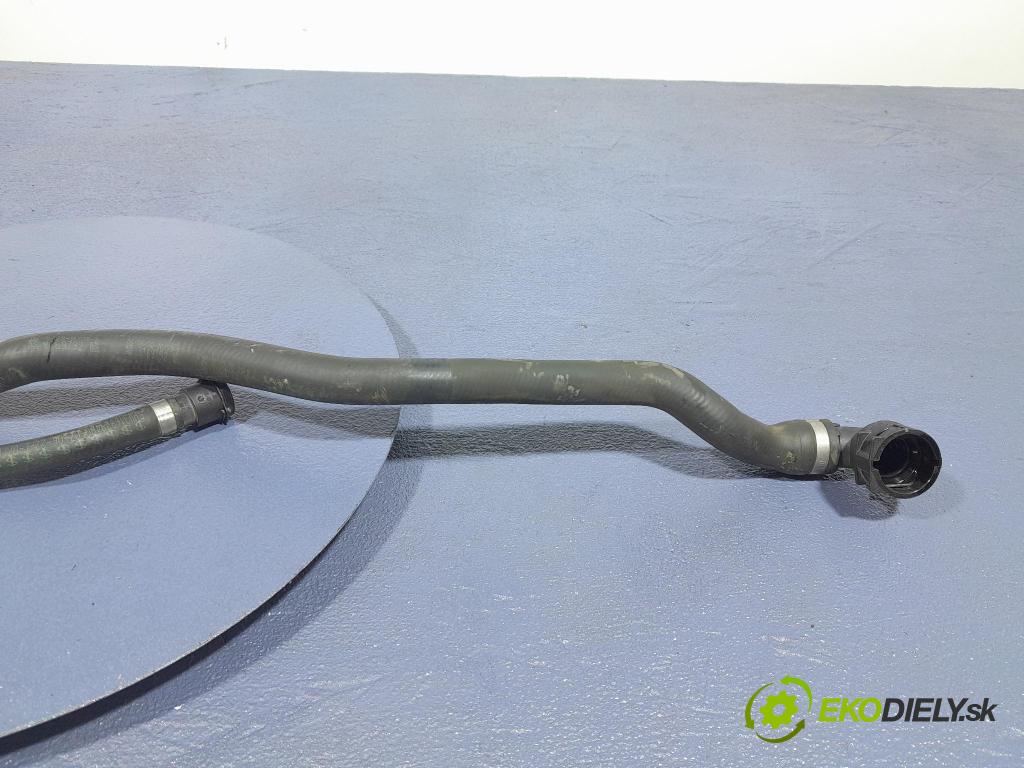 Bmw Z4 2022 rúrka Chladič: 8653603