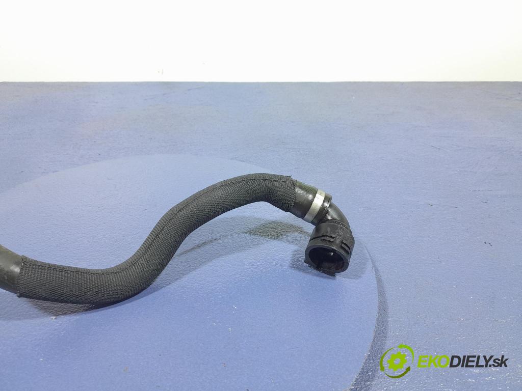 Bmw Z4 2022 rúrka Chladič: 8653610