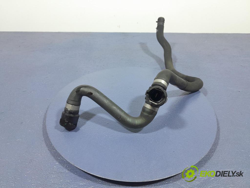 Bmw Z4 2022 rúrka Chladič: 8653604