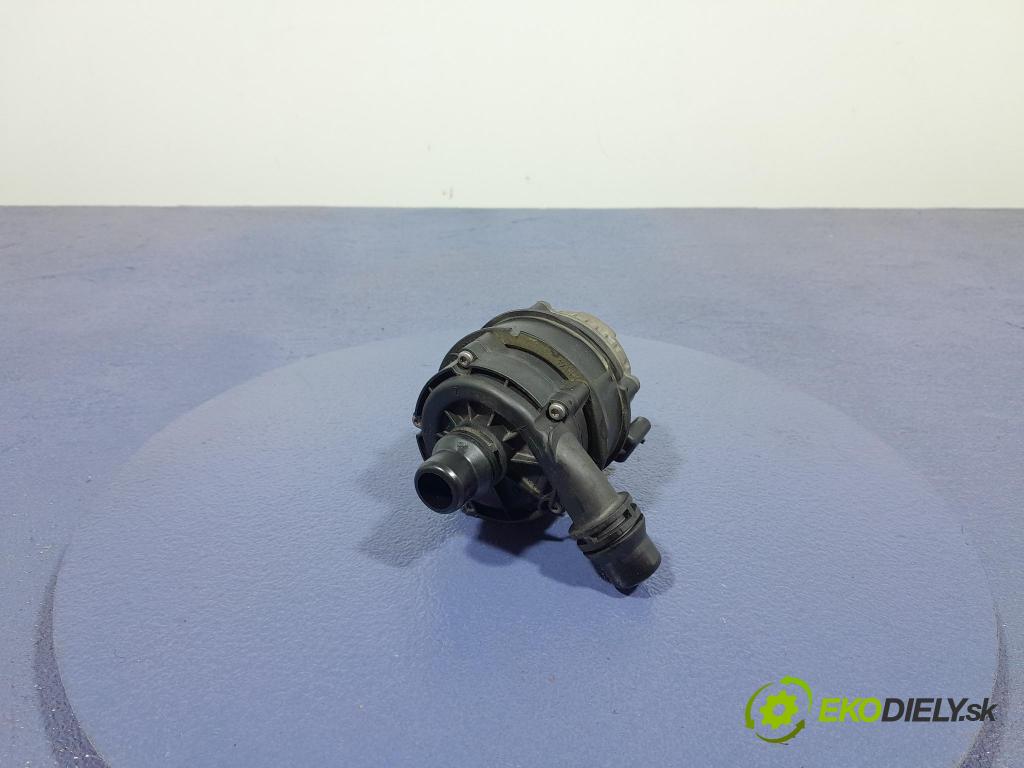 Bmw Z4 2022 čerpadlo Voda: 8651288