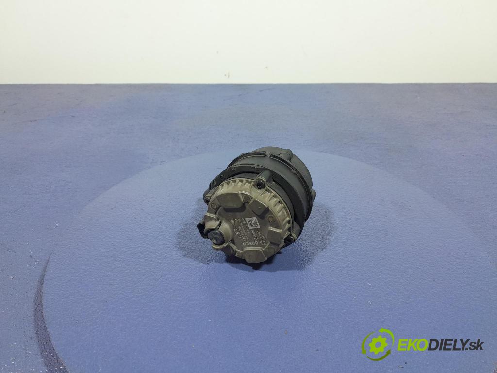 Bmw Z4 2022 čerpadlo Voda: 8651288