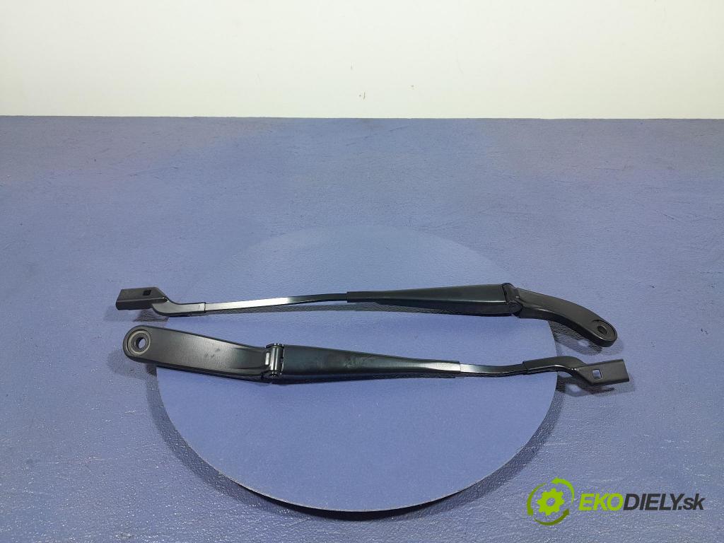 Bmw Z4 2022 Rameno: Stierače: Predné 9465122