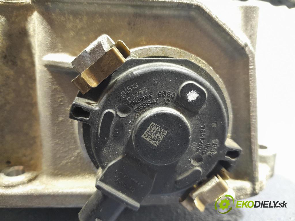 Bmw M5 2019 kryt Ventily: 8601704