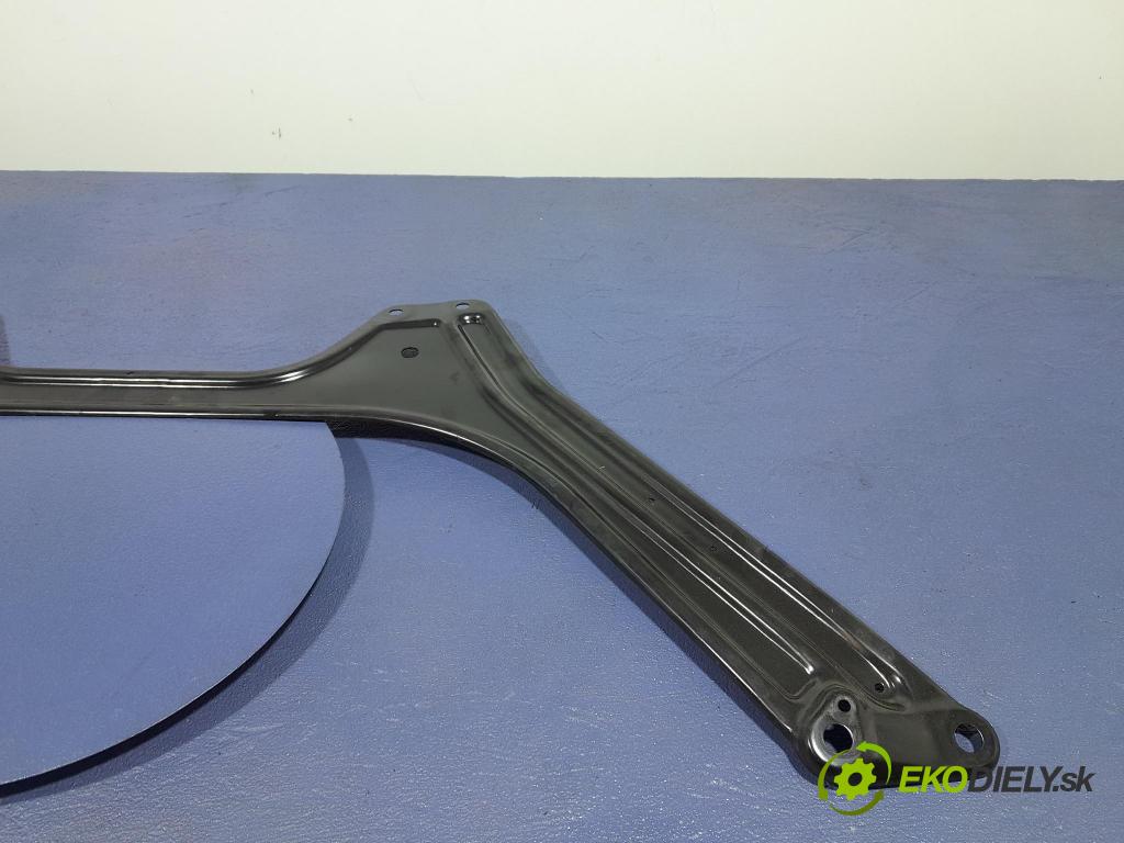 Bmw Z4 2022 výstuha Predné: / pas predný 7423344