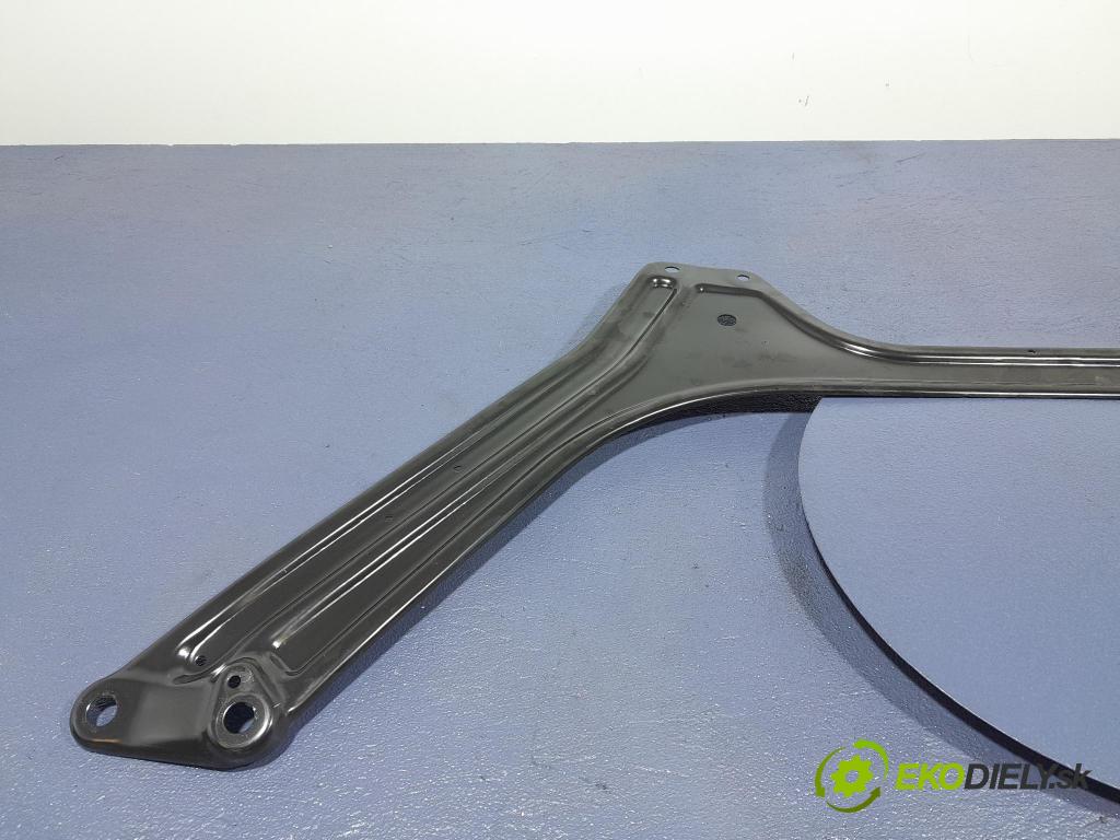 Bmw Z4 2022 výstuha Predné: / pas predný 7423344