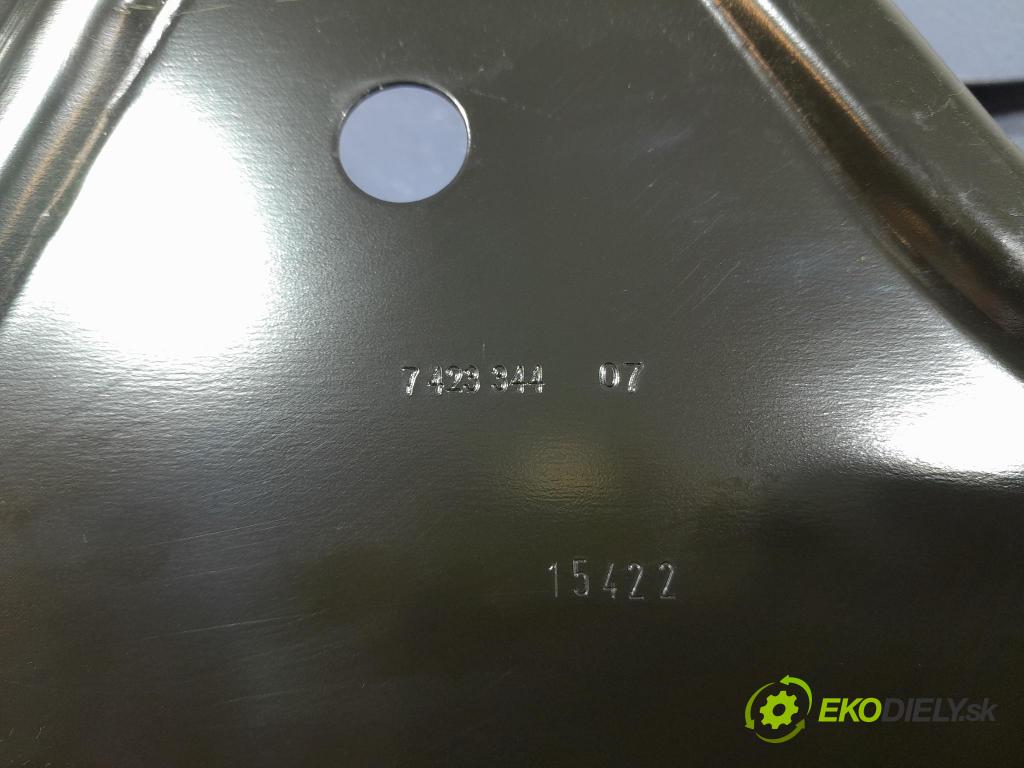 Bmw Z4 2022 výstuha Predné: / pas predný 7423344