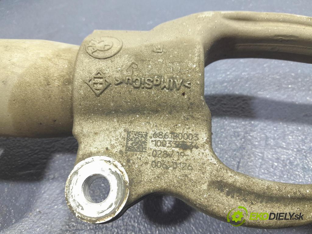 Bmw M5 2019 tlumič před pravy 7856894