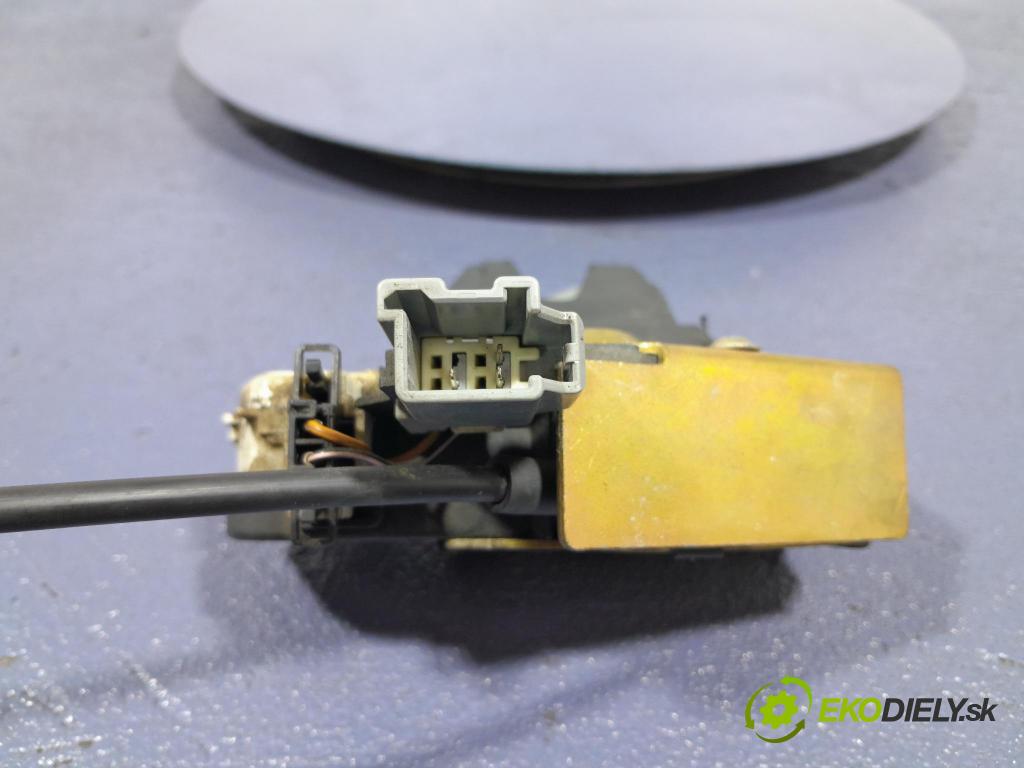 Volvo S60 2000 zámok Klapky: kufra: 8679694