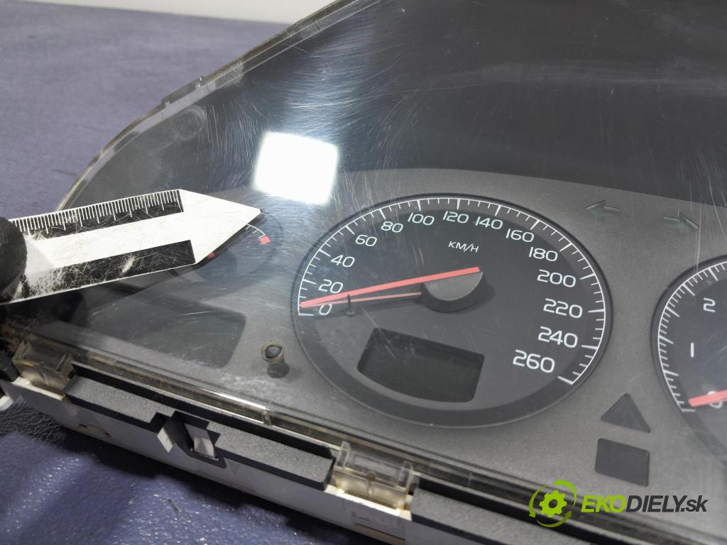 Volvo S60 2000 Přístrojová deska 9499668