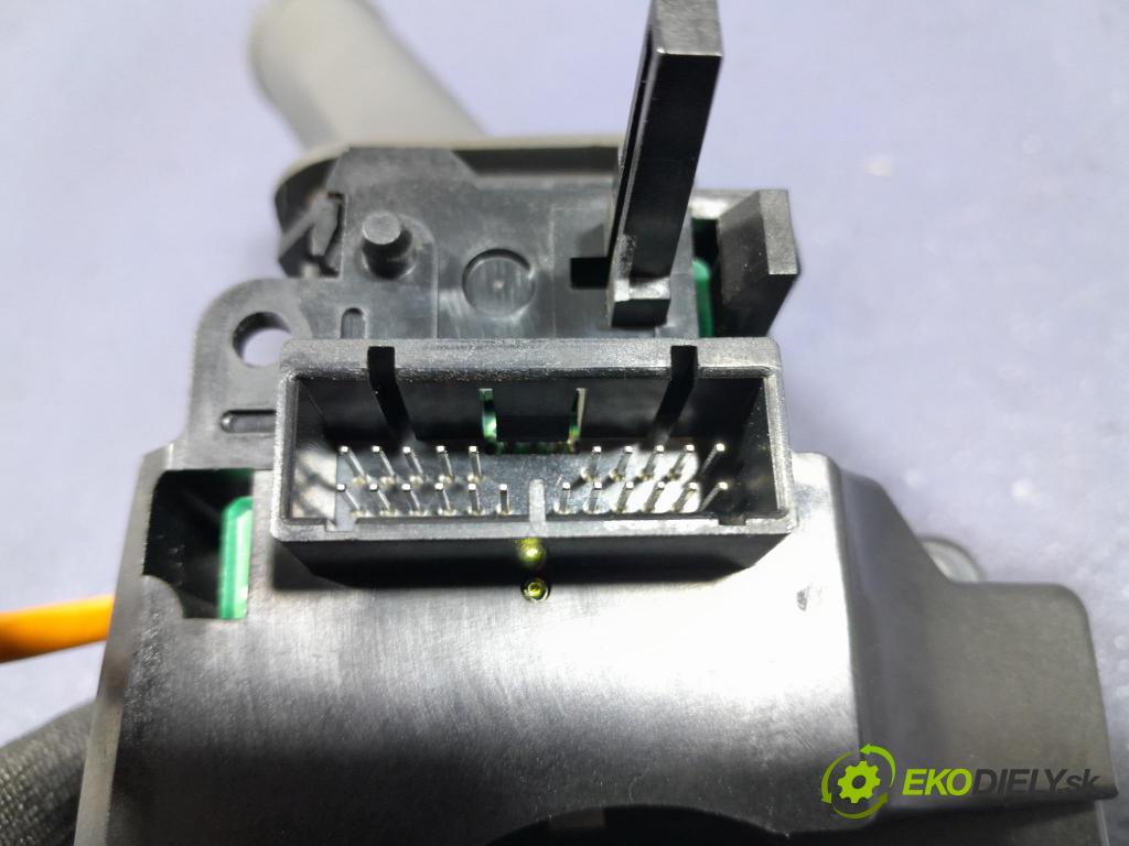 Volvo S60 2000 prepínač Komplex: 9452390