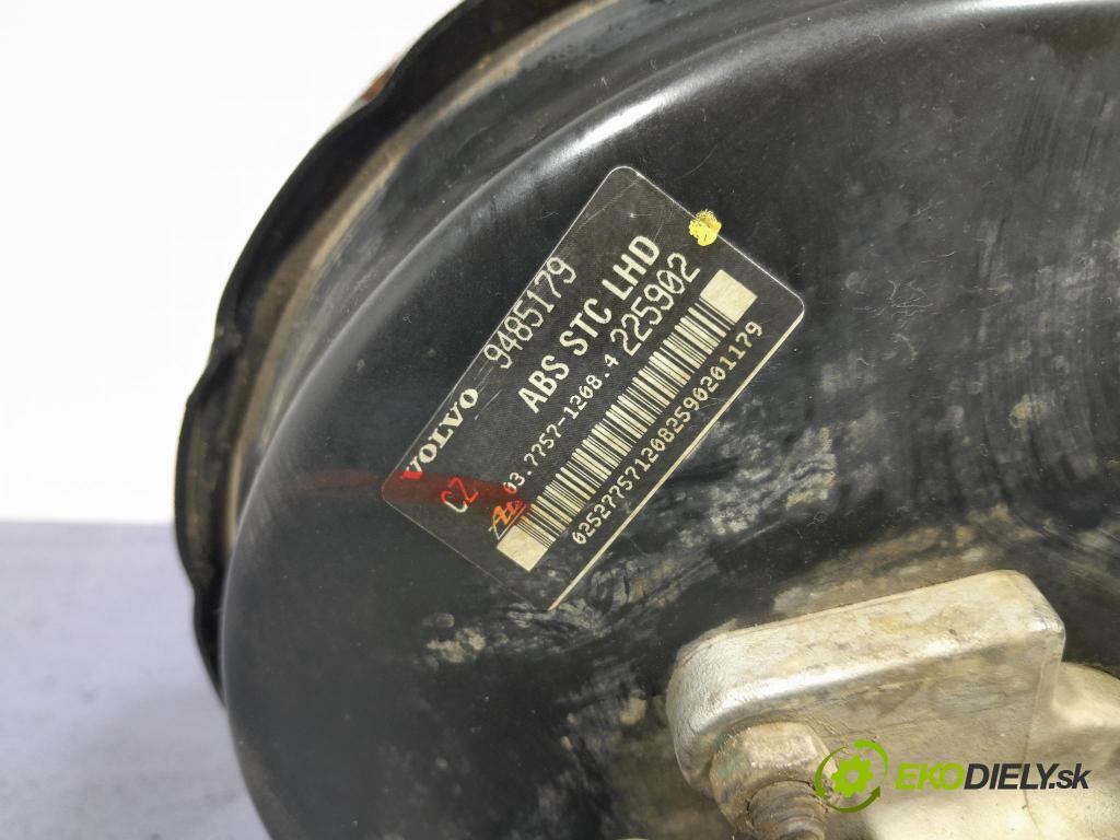 Volvo S60 2000 servo Brzdy: 9485179
