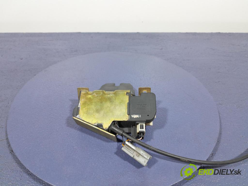 Volvo S60 2001 zámok Klapky: kufra: 8679694