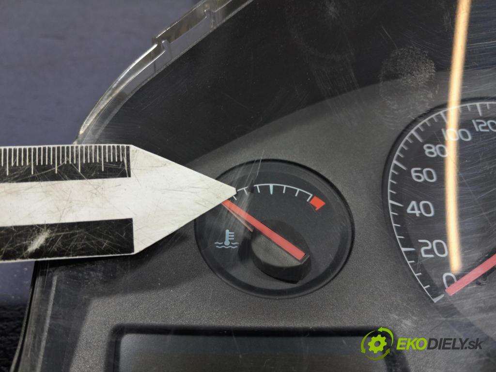 Volvo S60 2001 Přístrojová deska 9499668