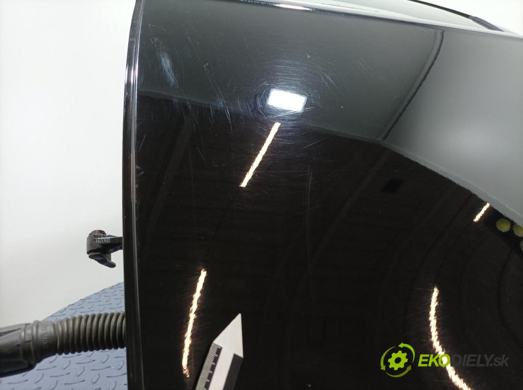Audi A4 2012 dvere zad Vľavo: