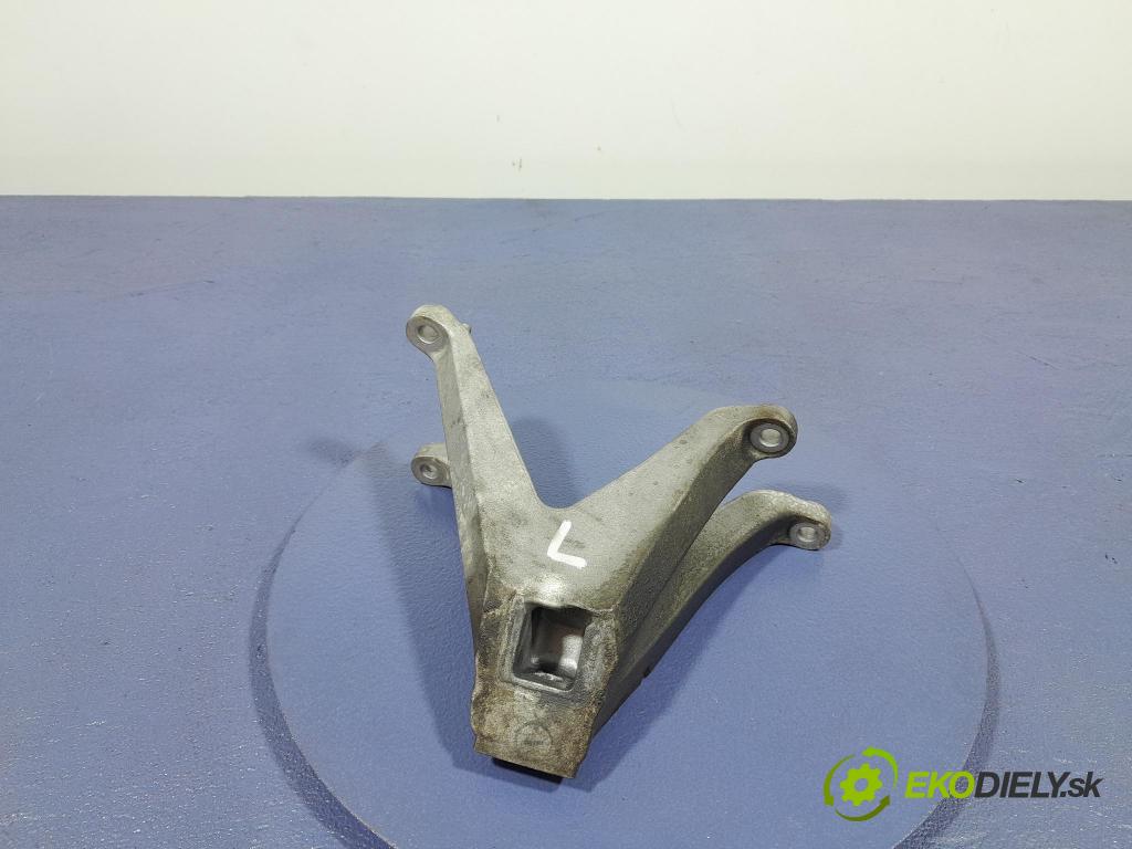 Bmw M5 2019 Vankúš/: držiak Motor: 7853647