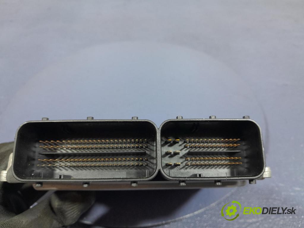 Mercedes E-klasa 2002 řídící jednotka Motor: A6461531279