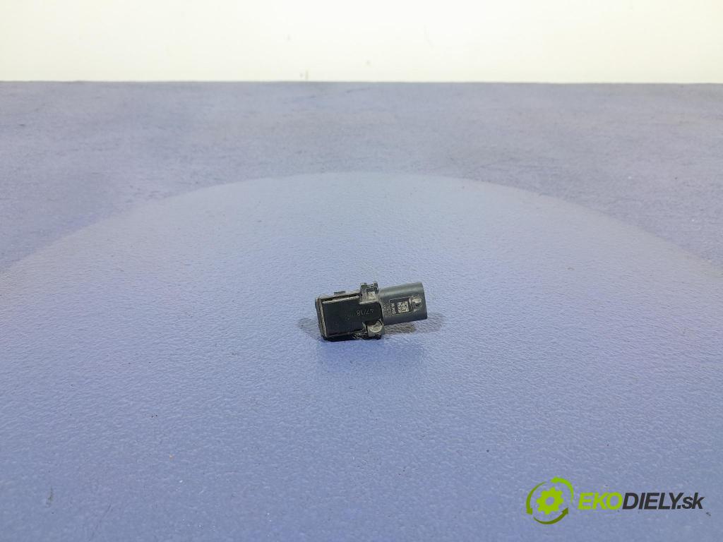 Bmw M5 2019 snímač 8043682