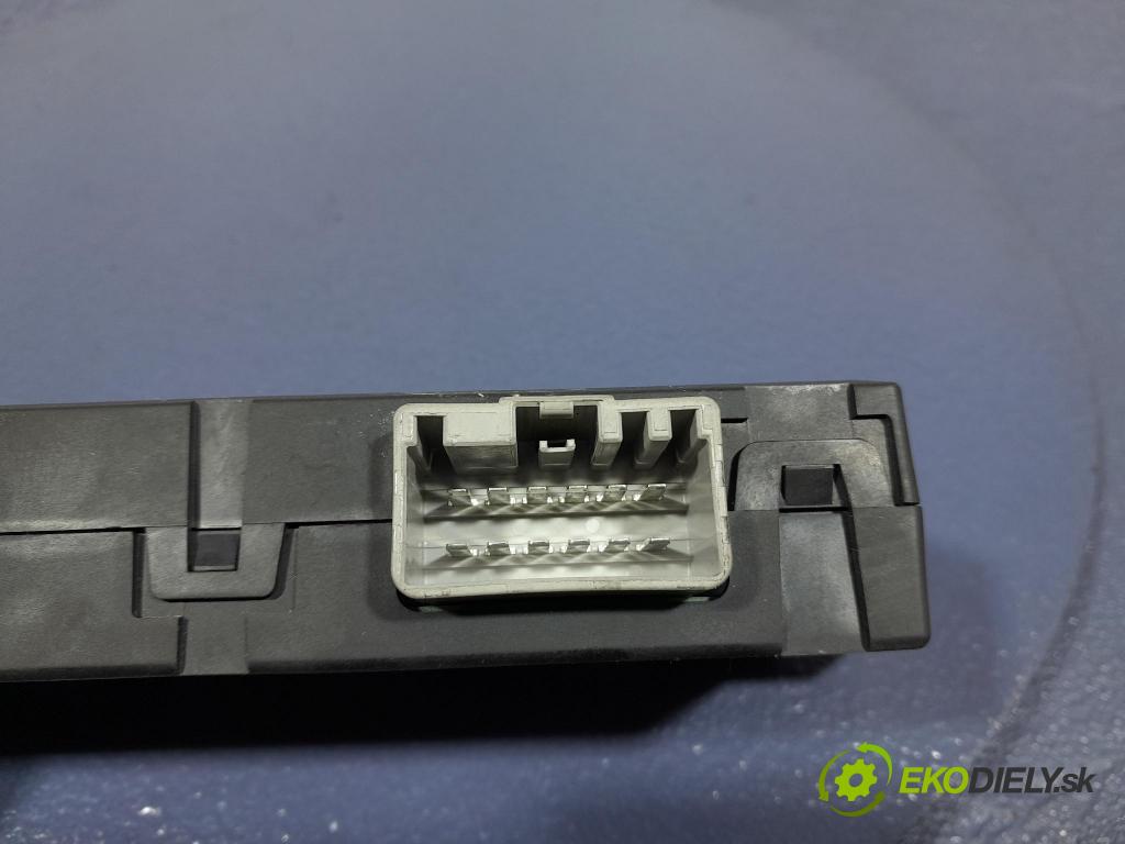 Jaguar Xf 2015 riadiaca jednotka Sedadlo: FK72-14D600-AF