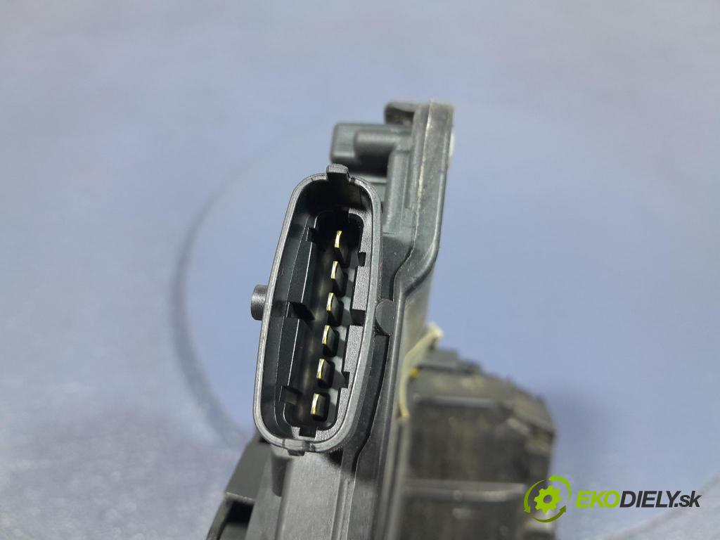 Jaguar Xf 2015 zámek dveře před v pravo: GX63-203A28-KB