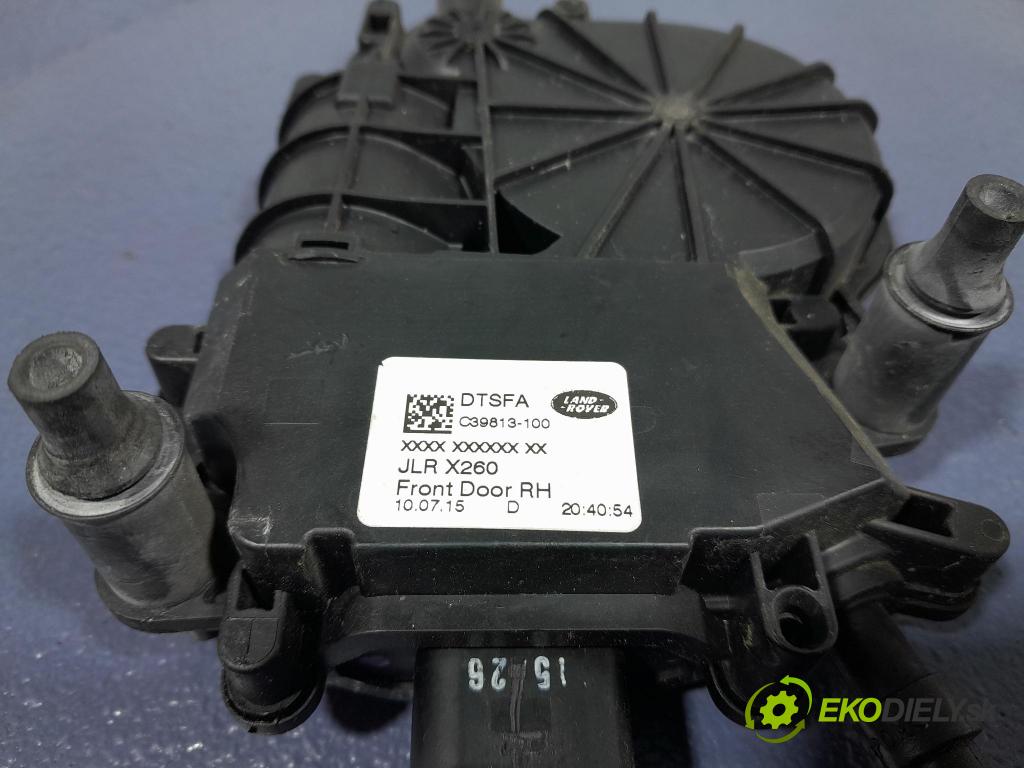 Jaguar Xf 2015 zámok dvere Predné v pravo: DTSFA-C39813-100