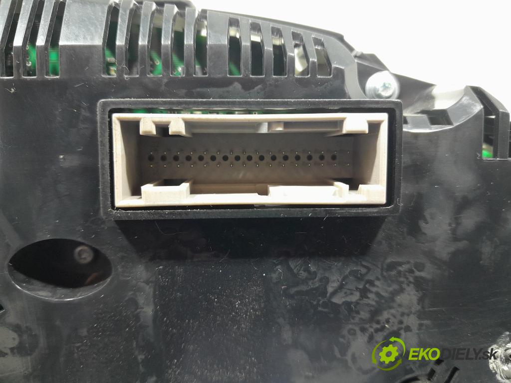 Audi A5 2014 Přístrojová deska 8T0920932K