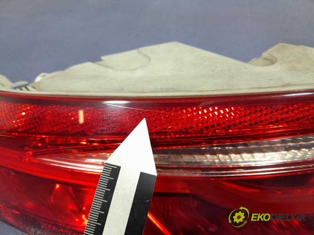 Jaguar Xf 2015 svetlo / reflektor zad ľavá Vonkajsia: GX63-13405-AC