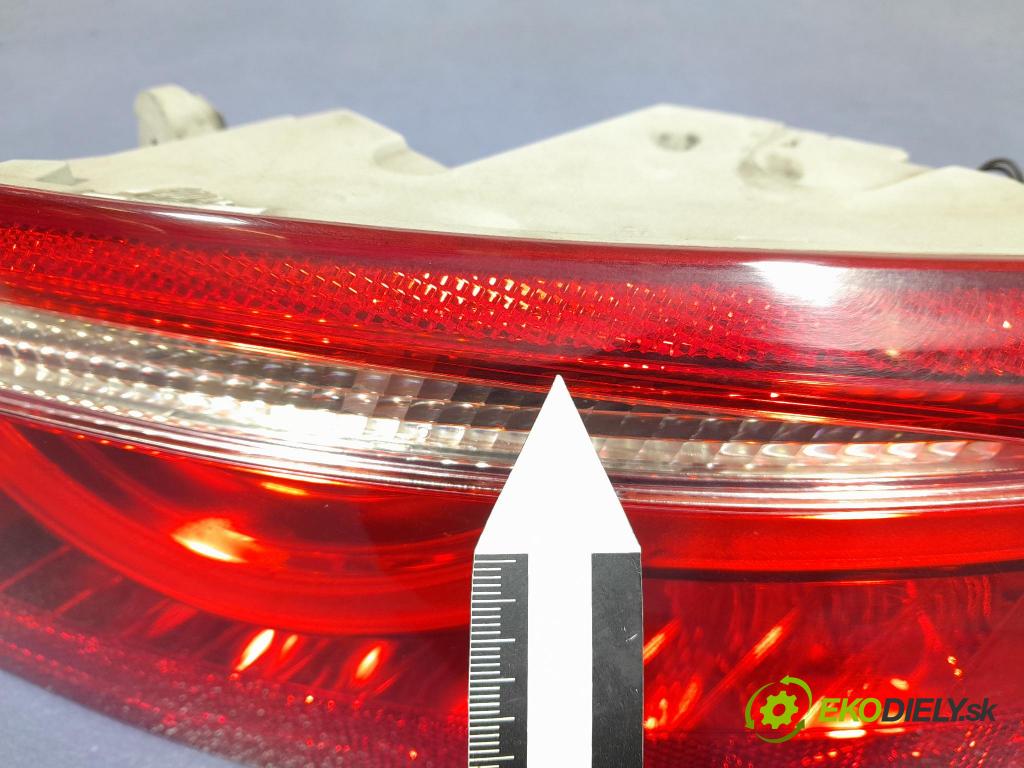 Jaguar Xf 2015 svetlo / reflektor zad Prava: Vonkajsia: GX63-13404-AC