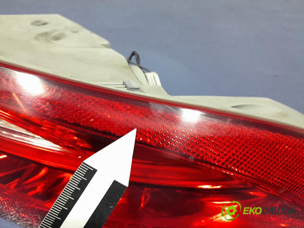 Jaguar Xf 2015 svetlo / reflektor zad Prava: Vonkajsia: GX63-13404-AC