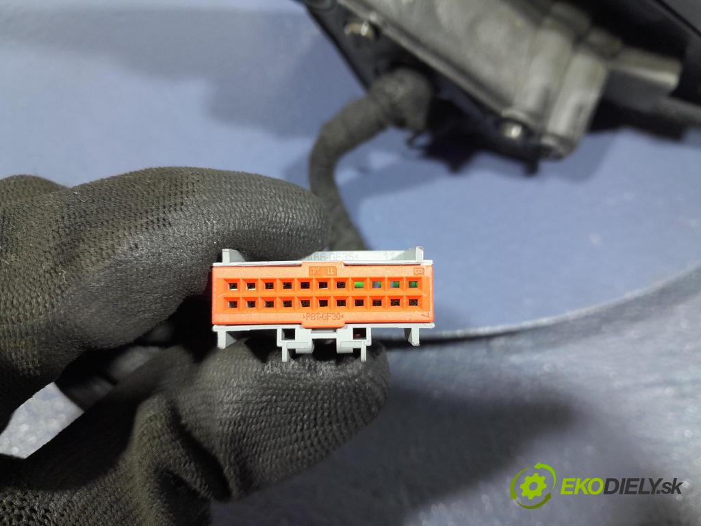 Jaguar Xf 2015 zrkadlo Vľavo: 