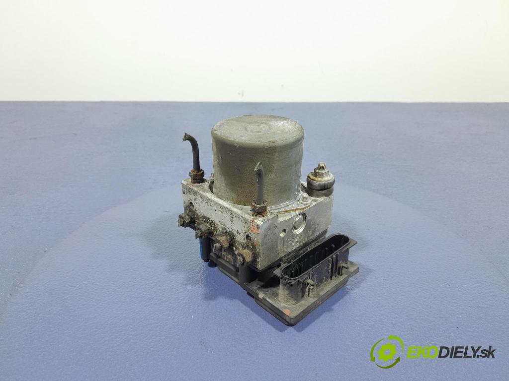 Toyota Corolla verso 2006 čerpadlo ABS x 44510-0F010