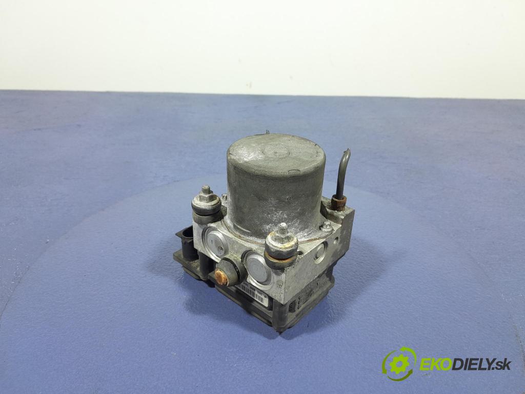 Toyota Corolla verso 2006 čerpadlo ABS x 44510-0F010