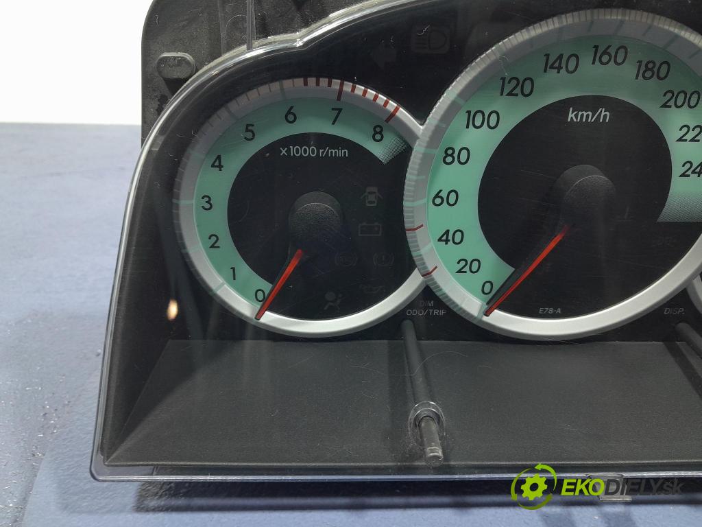 Toyota Corolla verso 2006 prístrojovka/ budíky 83800-0F020